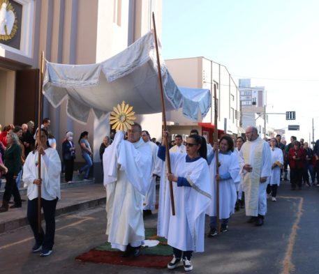 Corpus Christi na Diocese de Cruz Alta - Dom Nélio celebra na Catedral Diocesana